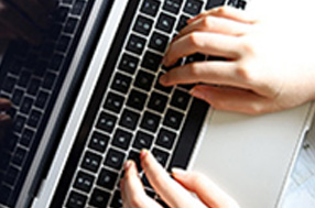 先輩職員 イメージ画像