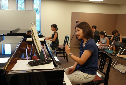 今峰由香氏ﾚｯｽﾝ風景DSC04903